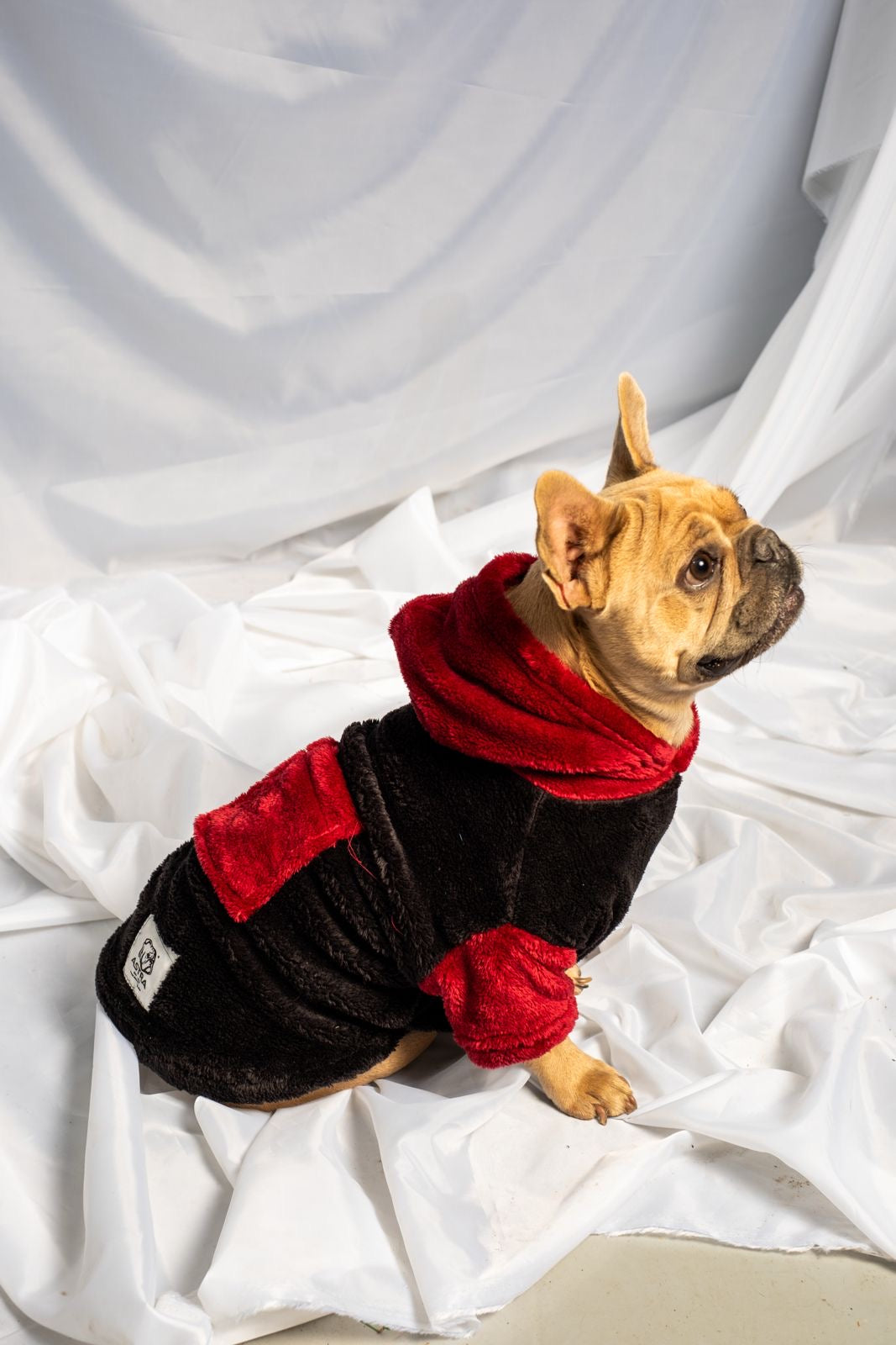Black fleece in burgundy